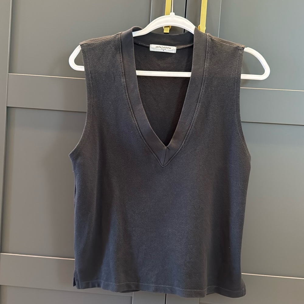 Tennis tank